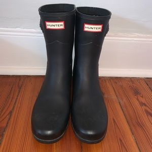 Hunter Black Matte Short Rain Boots